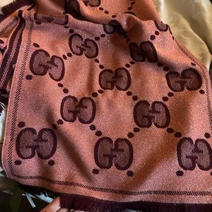Gucci big G scarf brand new